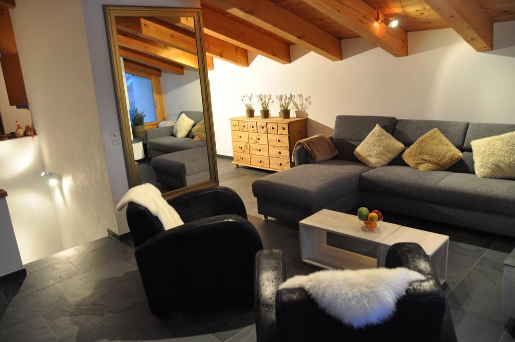 Crap Da Flem - 3.5 Zimmer Ferienwohnung Am Sonnenhang Von Flims Exterior photo